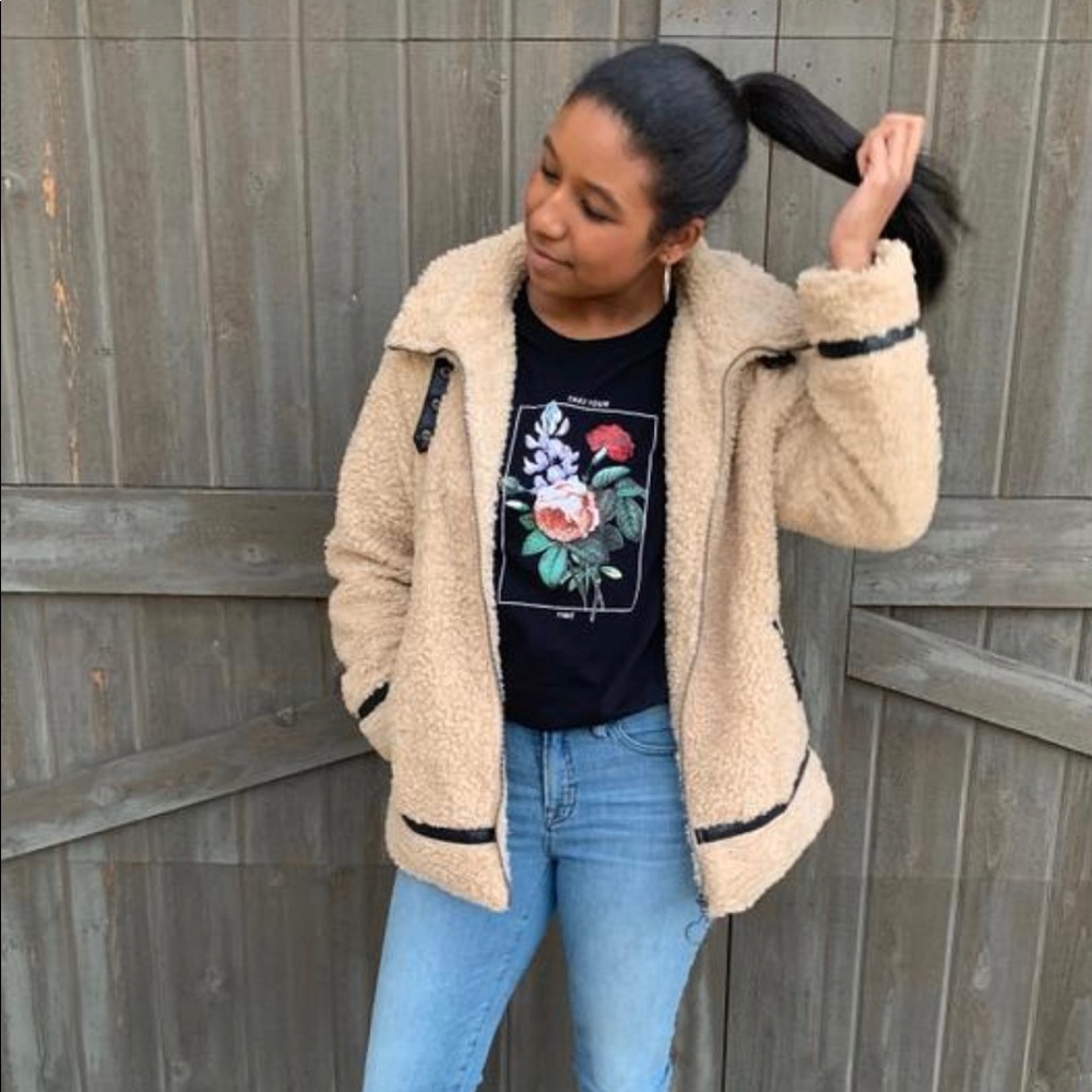 Meet your Posher, Hailey